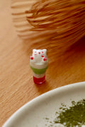 Schlüsselanhänger/Magnet Strawberry Matcha Katze
