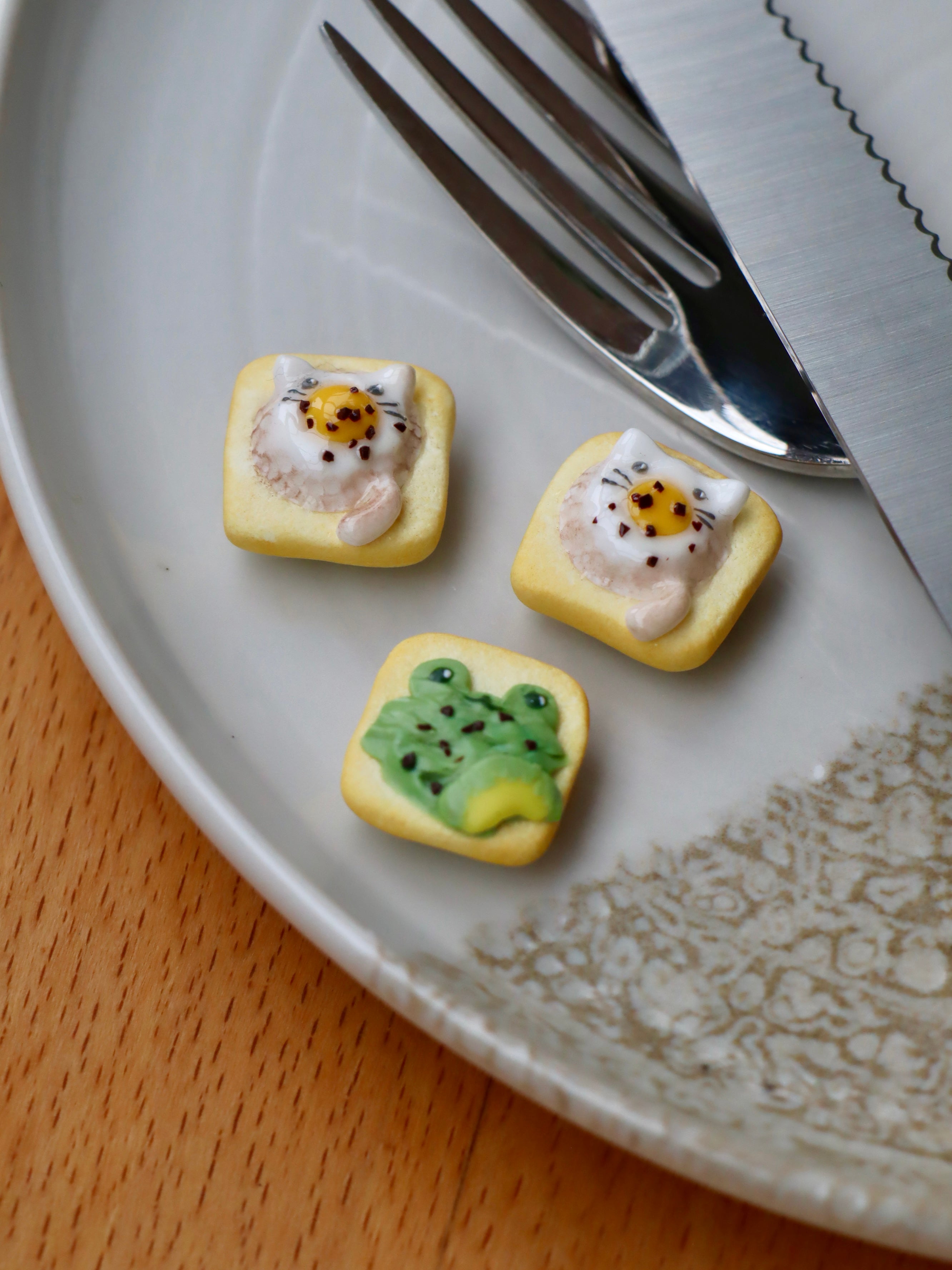 Magnet Toasts