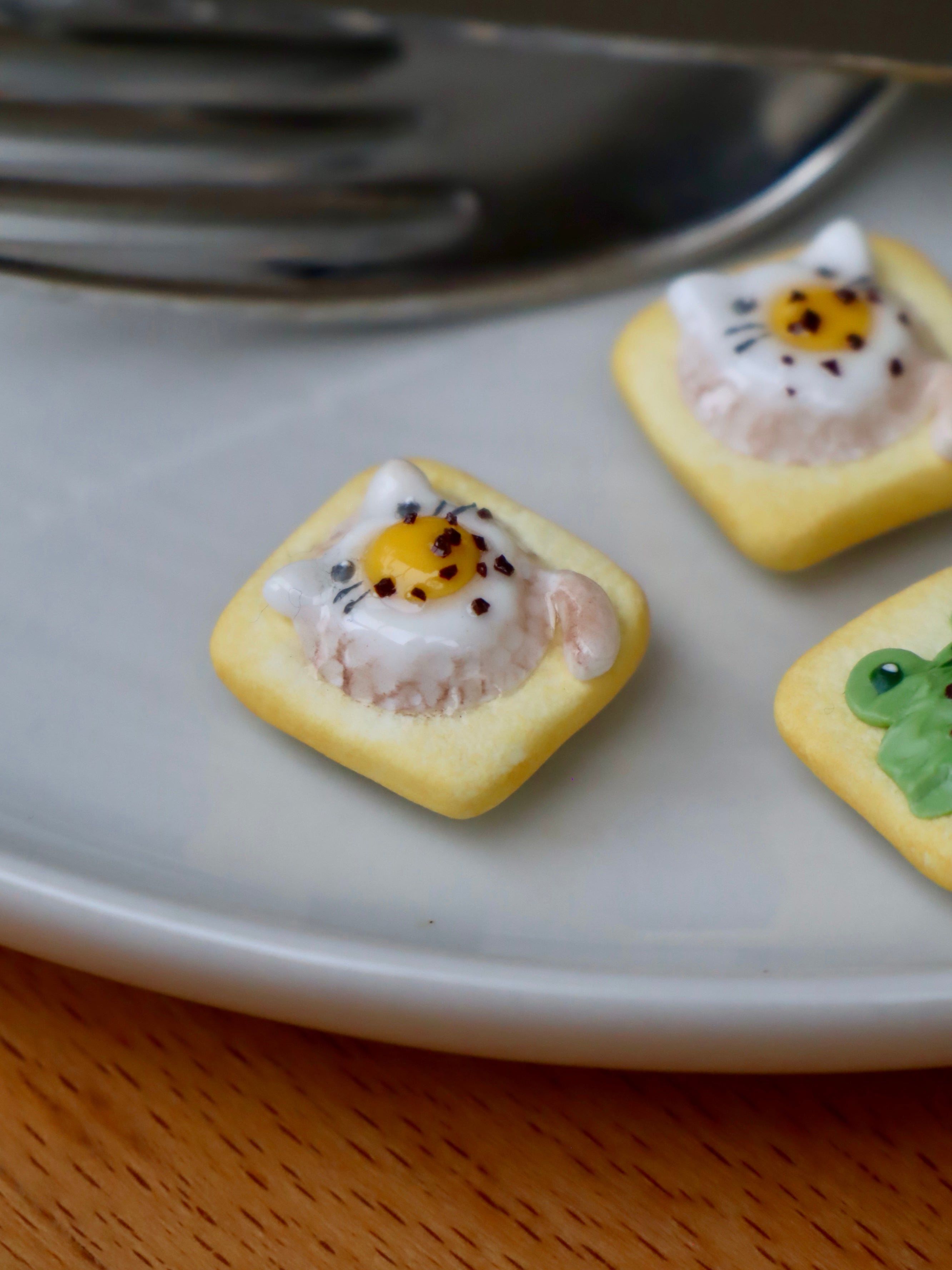 Magnet Toasts